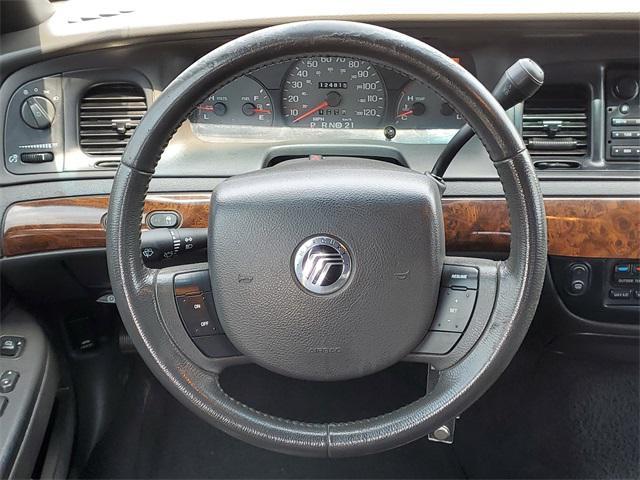 Photo of 2005 Black Clearcoat Mercury Grand Marquis