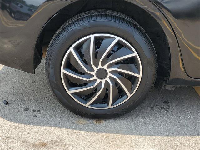 Photo of 2018 Black Sand Pearl Toyota Corolla