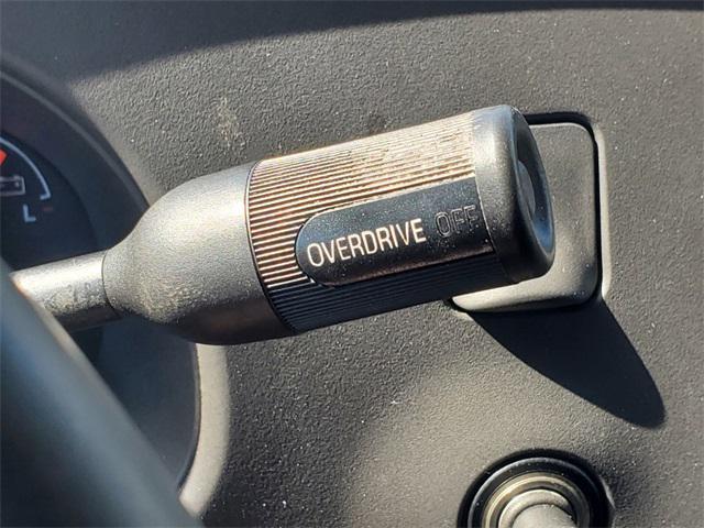 Photo of 2006 Silver Clearcoat Metallic Ford E150