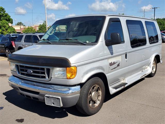 Photo of 2006 Silver Clearcoat Metallic Ford E150