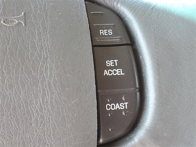 Photo of 2006 Silver Clearcoat Metallic Ford E150