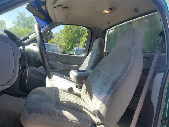 Photo of 1997 Pacific Green Clearcoat Metallic Ford F-150