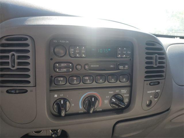 Photo of 1997 Pacific Green Clearcoat Metallic Ford F-150