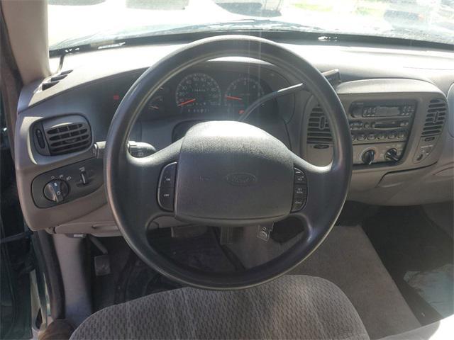 Photo of 1997 Pacific Green Clearcoat Metallic Ford F-150