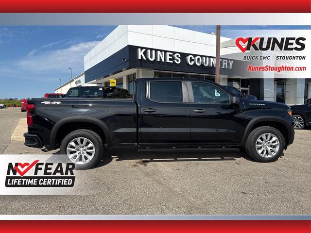 Photo of 2022 Black Chevrolet Silverado 1500