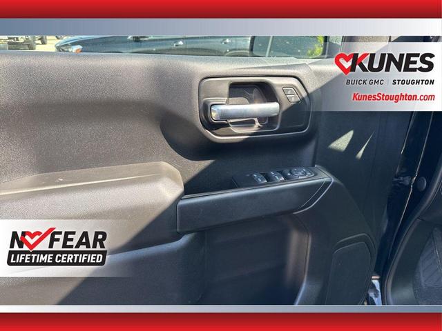 Photo of 2022 Black Chevrolet Silverado 1500