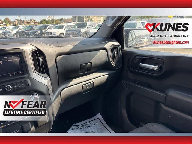 Photo of 2022 Black Chevrolet Silverado 1500