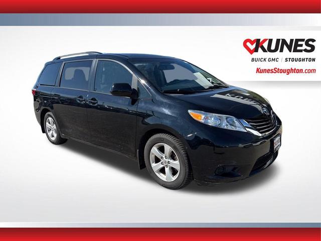 Photo of 2016 Midnight Black Metallic Toyota Sienna
