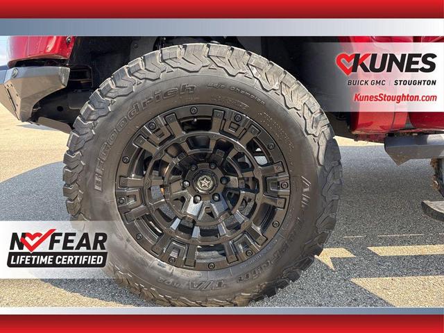 Photo of 2023 Rapid Red Metallic Tinted Clearcoat Ford F-150