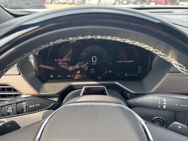 Photo of 2025 Summit White GMC Acadia