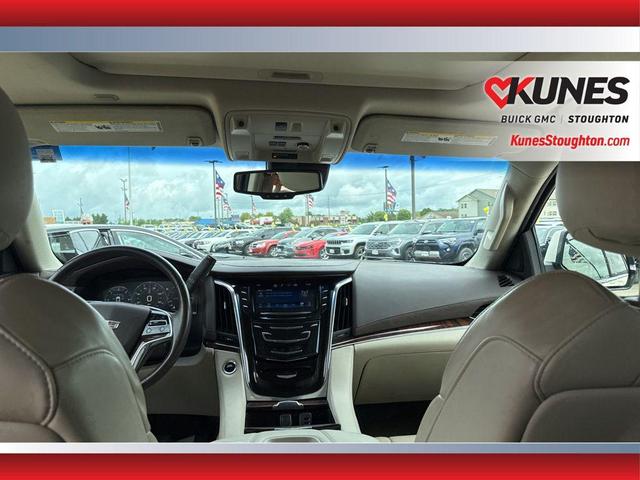 Photo of 2015 White Diamond Tricoat Cadillac Escalade