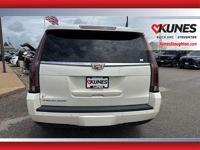 Photo of 2015 White Diamond Tricoat Cadillac Escalade