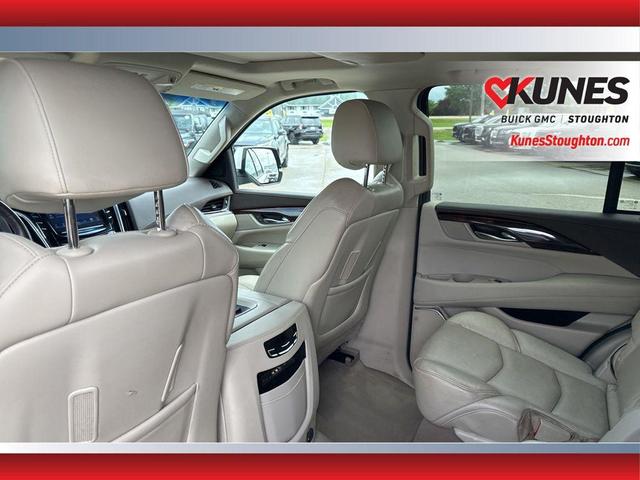 Photo of 2015 White Diamond Tricoat Cadillac Escalade