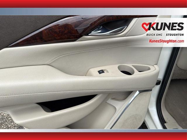 Photo of 2015 White Diamond Tricoat Cadillac Escalade