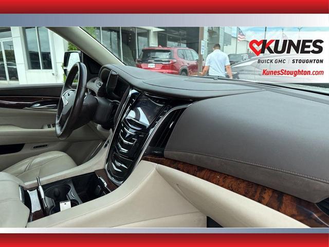 Photo of 2015 White Diamond Tricoat Cadillac Escalade