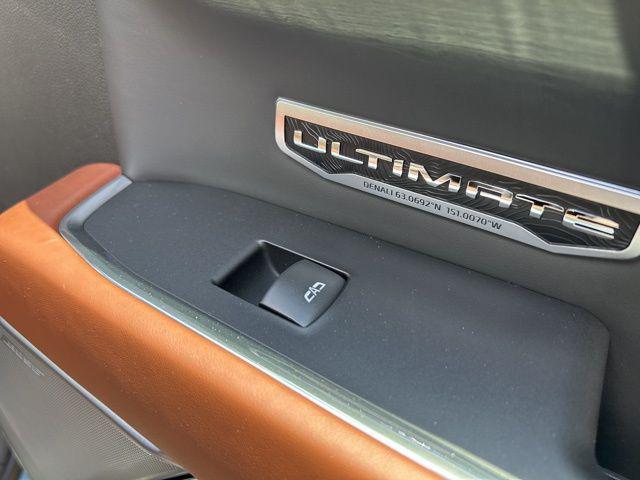 Photo of 2025 Brown GMC Sierra 1500
