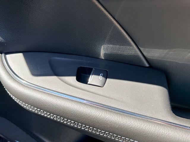 Photo of 2025 Ebony Twilight Metallic Buick Envision