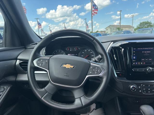 Photo of 2023 Northsky Blue Metallic Chevrolet Traverse