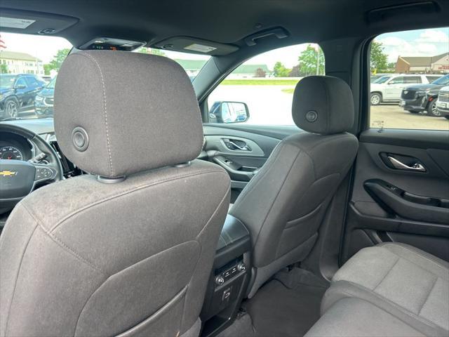 Photo of 2023 Northsky Blue Metallic Chevrolet Traverse