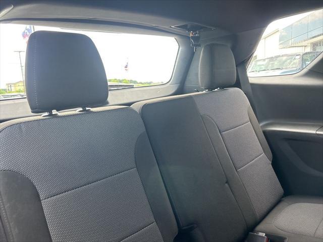 Photo of 2023 Northsky Blue Metallic Chevrolet Traverse
