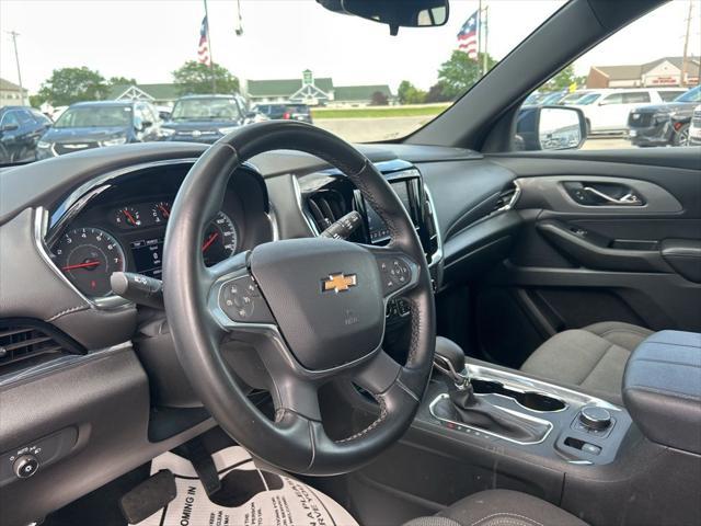Photo of 2023 Northsky Blue Metallic Chevrolet Traverse