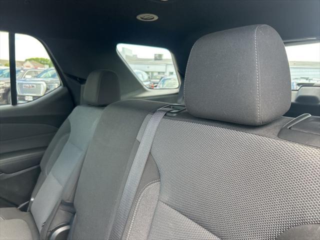 Photo of 2023 Northsky Blue Metallic Chevrolet Traverse
