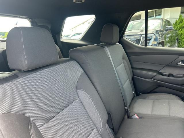 Photo of 2023 Northsky Blue Metallic Chevrolet Traverse