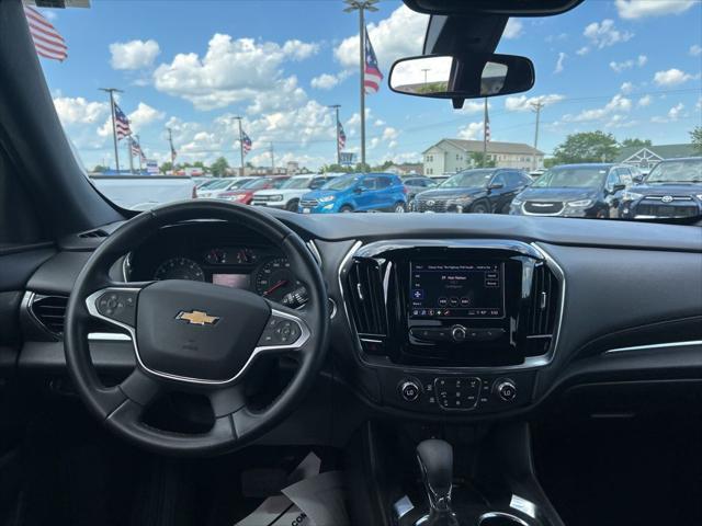 Photo of 2023 Northsky Blue Metallic Chevrolet Traverse