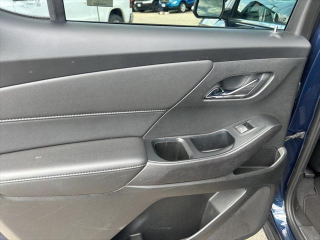 Photo of 2023 Northsky Blue Metallic Chevrolet Traverse