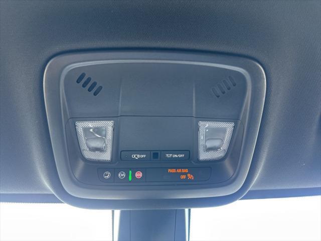 Photo of 2023 Northsky Blue Metallic Chevrolet Traverse
