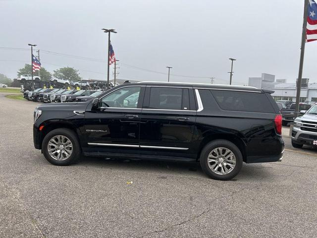 Photo of 2022 Onyx Black GMC Yukon XL