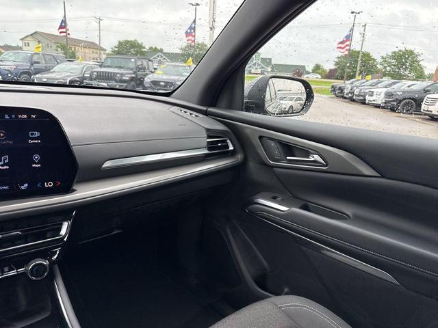 Photo of 2024 Sterling Gray Metallic Chevrolet Traverse