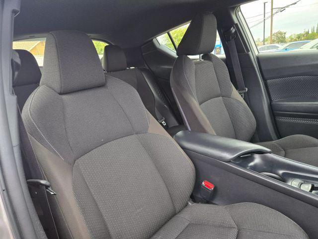 Photo of 2019 Gray Toyota C-HR