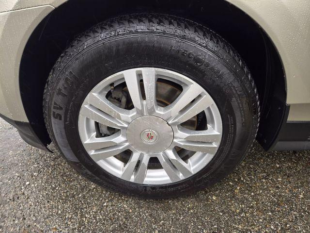 Photo of 2013 Gold Cadillac SRX