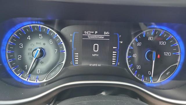 Photo of 2019 Magnetic Grey Metallic Chrysler Pacifica