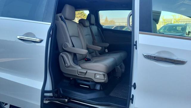 Photo of 2024 White Honda Odyssey