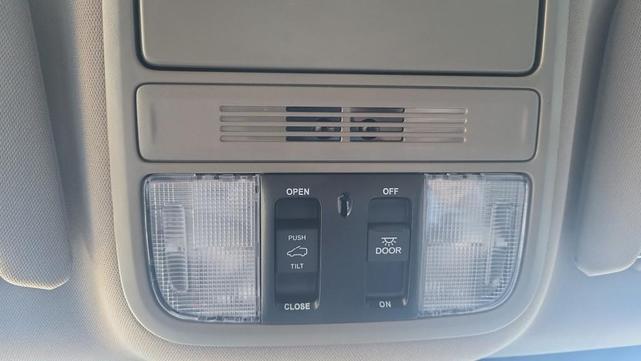 Photo of 2024 White Honda Odyssey
