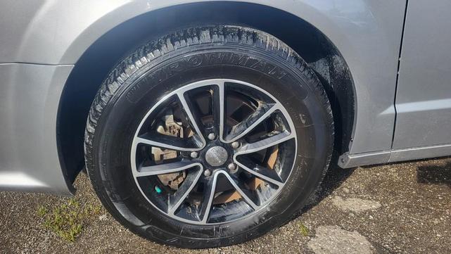 Photo of 2019 Silver Dodge Grand Caravan