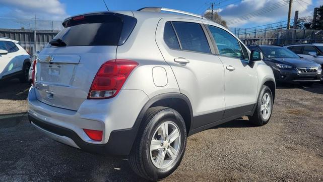 Photo of 2021 Silver Chevrolet Trax