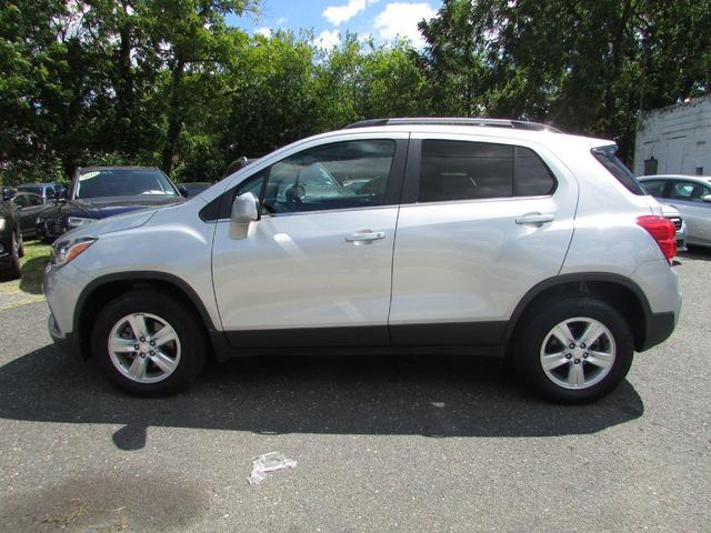 Photo of 2017 Silver Chevrolet Trax
