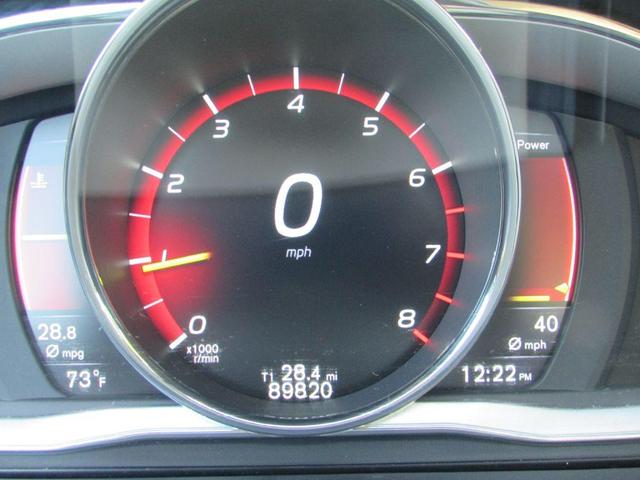 Photo of 2016 Ice White Volvo S60
