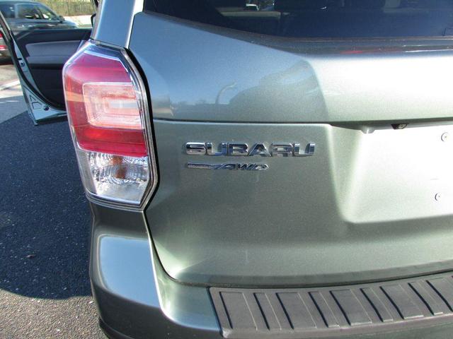Photo of 2017 Jasmine Green Metallic Subaru Forester