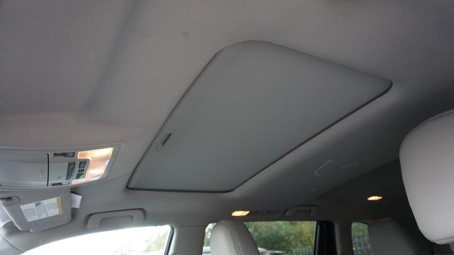 Photo of 2016 Silver Sky Metallic Toyota Highlander