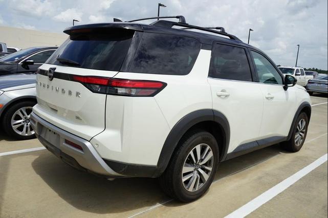 Photo of 2023 White Nissan Pathfinder