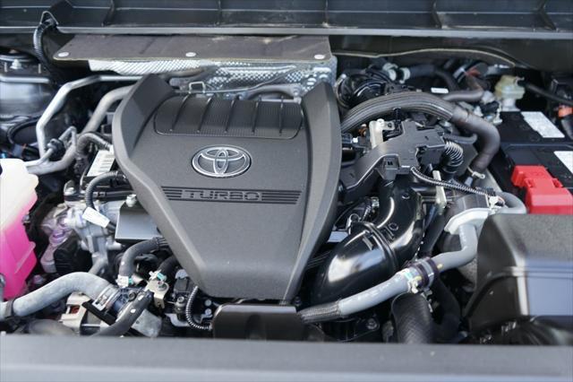 Photo of 2023 Gray Toyota Highlander