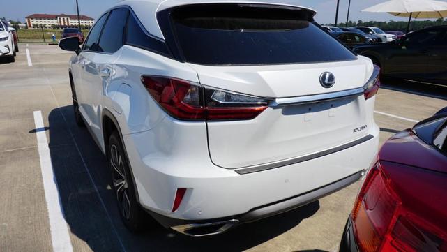 Photo of 2016 Eminent White Pearl Lexus RX 350