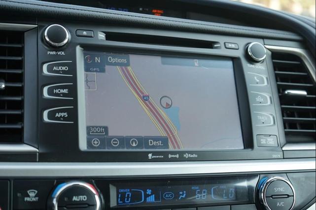 Photo of 2017 Predawn Gray Mica Toyota Highlander