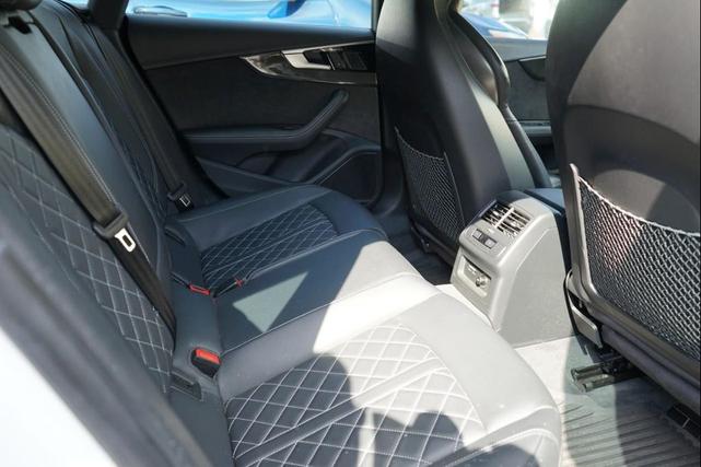 Photo of 2020 Glacier White Metallic Audi S5