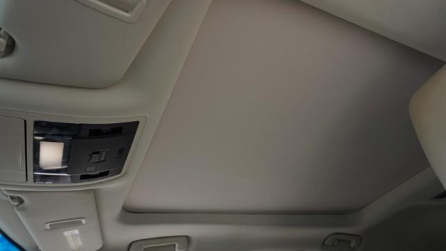 Photo of 2017 Silver Lining Metallic Lexus RX 350