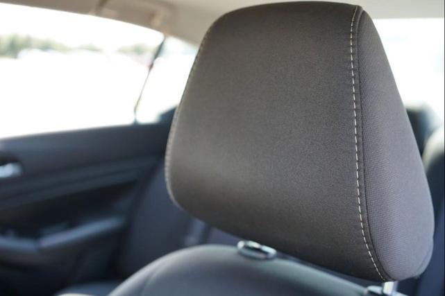 Photo of 2021 Super Black Nissan Altima